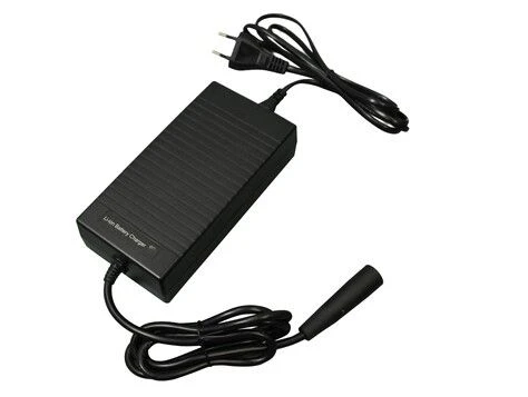 Oplader 110-240V AC Oplader 110-240V AC -Elektronische Camera Winkel 8816 oplader 110 240v ac